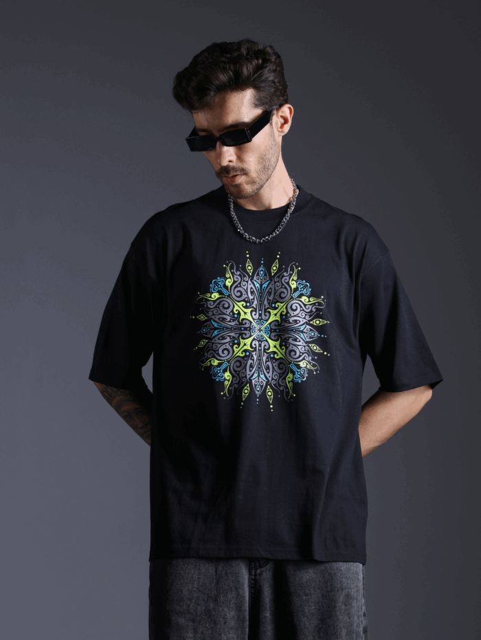 Shroom Mandala Glow in the Dark UV-Glow Oversized T-Shirt - Image 1