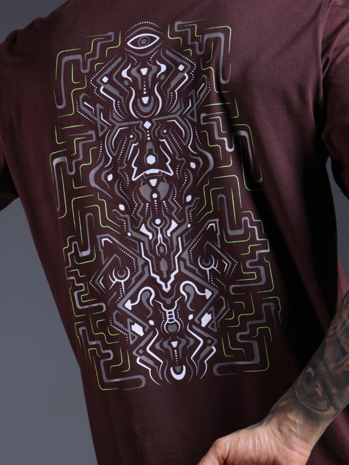 Sacred Spirit Brown Glow in the Dark UV-Glow T-Shirt - Image 4