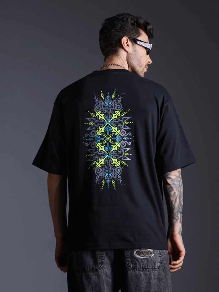 Shroom Mandala Glow in the Dark UV-Glow Oversized T-Shirt - Image 3